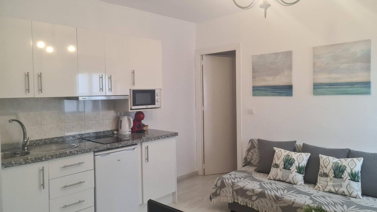 Apartamentos El Barrio Нерха Екстер'єр фото