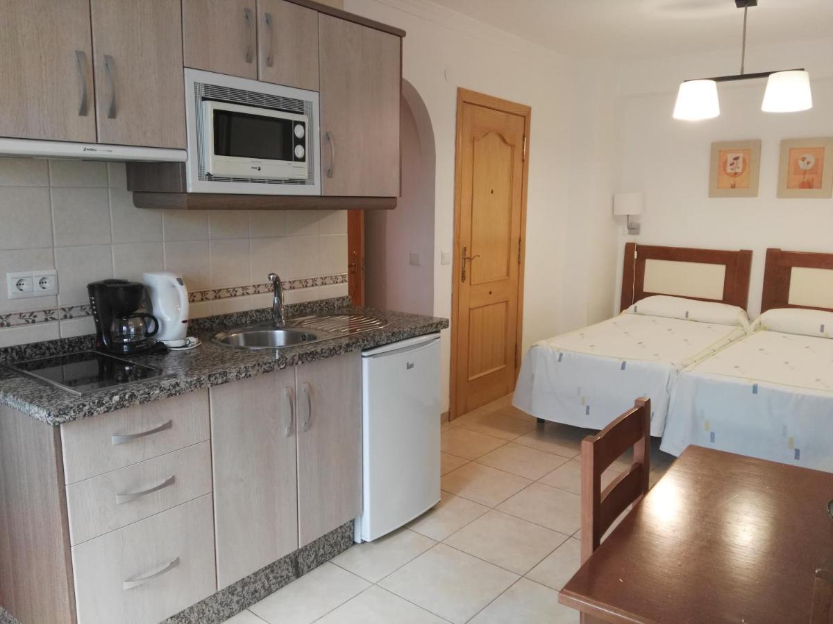 Apartamentos El Barrio Нерха Екстер'єр фото