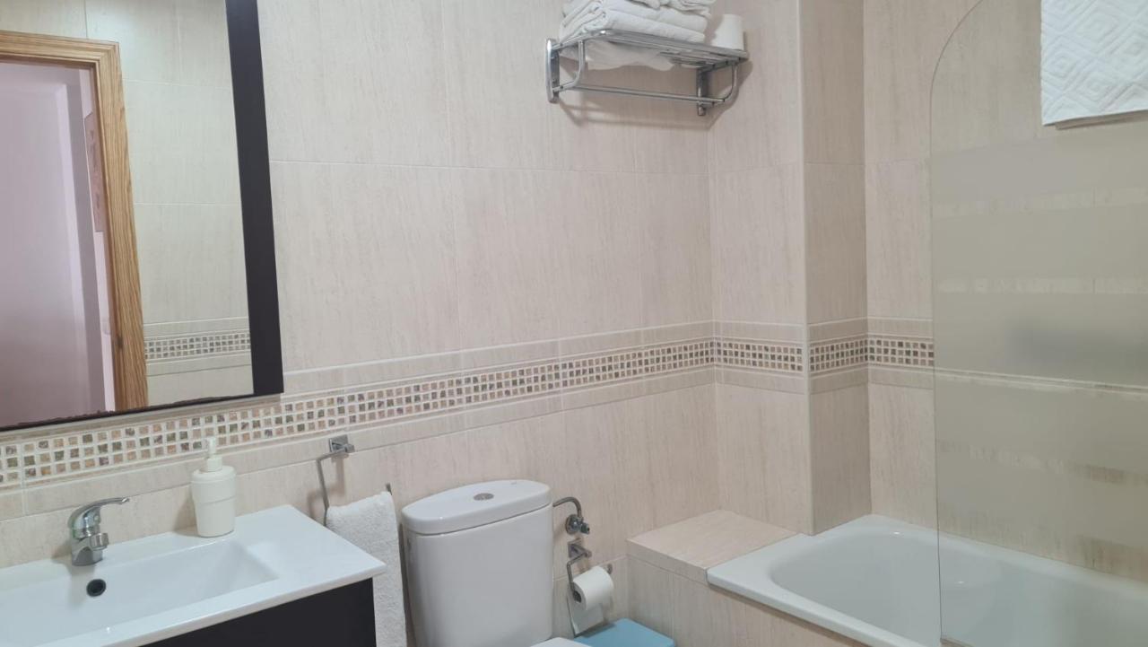 Apartamentos El Barrio Нерха Екстер'єр фото