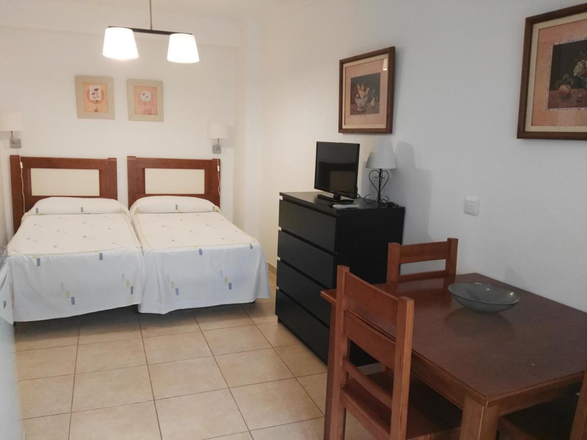 Apartamentos El Barrio Нерха Екстер'єр фото