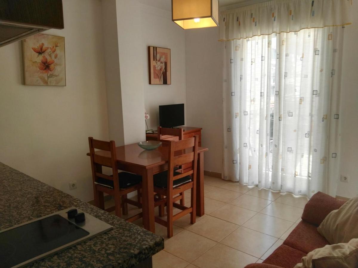 Apartamentos El Barrio Нерха Екстер'єр фото