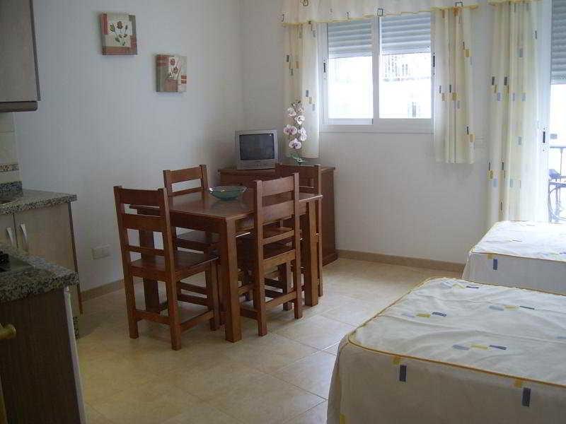 Apartamentos El Barrio Нерха Екстер'єр фото